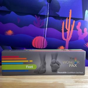 The WonderPax Reusable Cool/Warm Gel Pack FEET New In Box